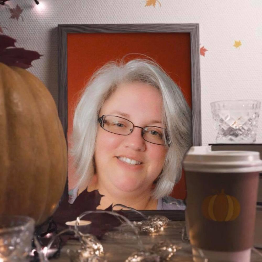 Meet your Posher, Constance